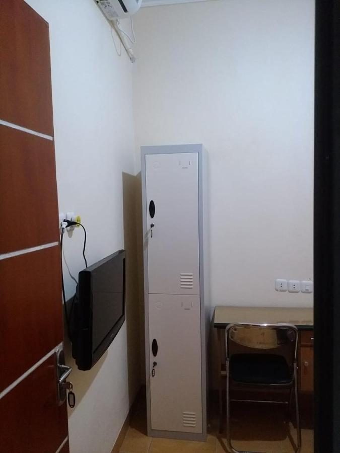 Hotel Danyshom Cikarang Exterior foto